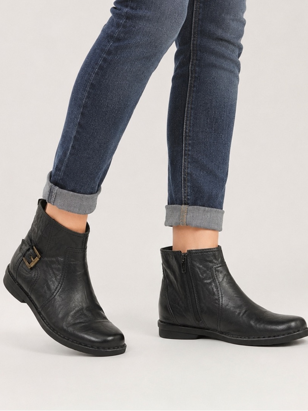 Clarks Bendables Black Leather Ankle Boots Side Zip Comfort 8.5M